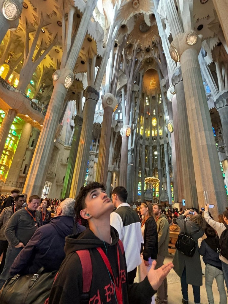 Students visit Sagrada Família, Barcelona